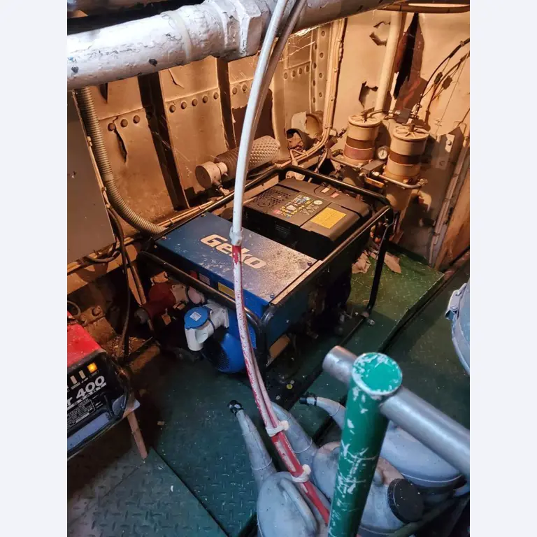 Máquinas e sistemas da Pella Sietas GmbH-8