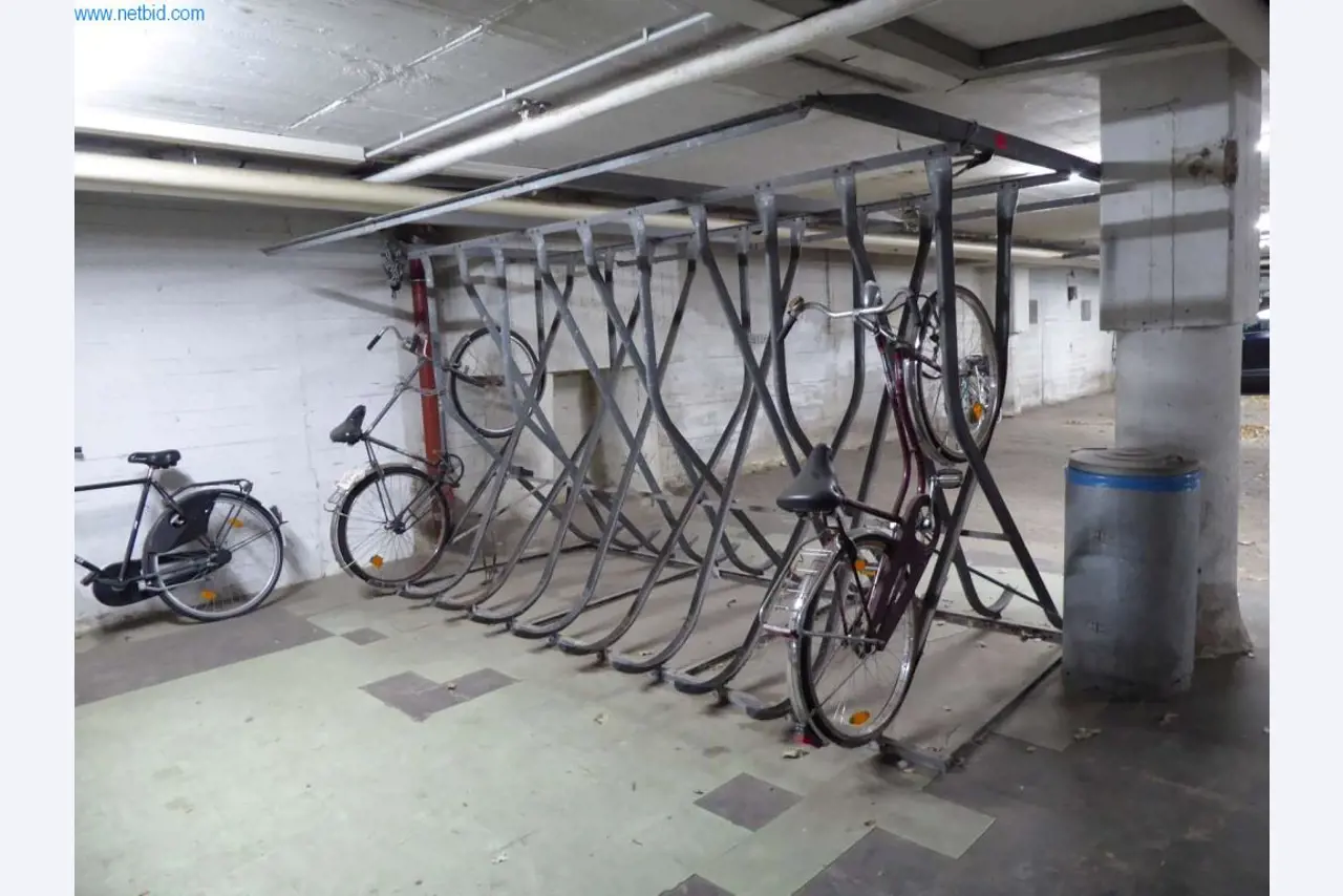 Stroje a systémy od společnosti Pella Sietas GmbH-1