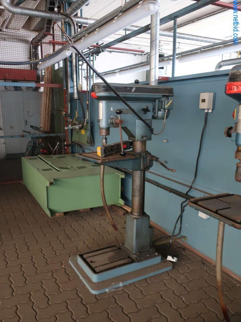 Máquinas e sistemas da Pella Sietas GmbH-1