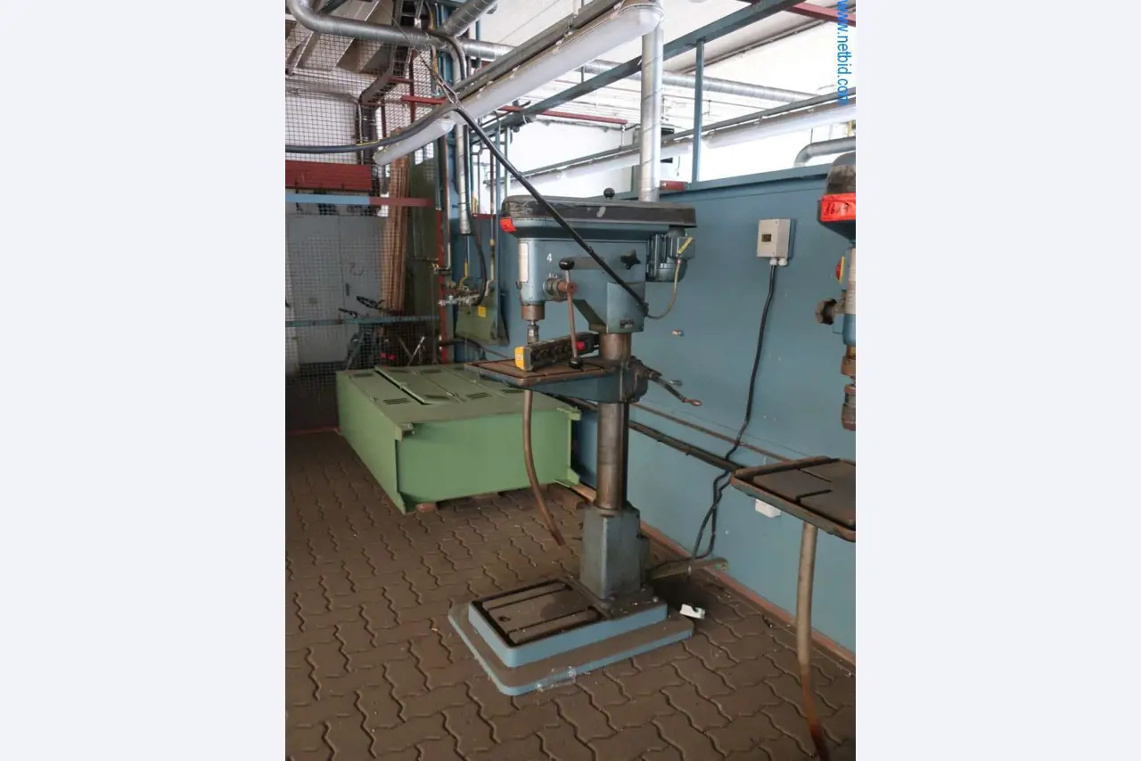 Máquinas e sistemas da Pella Sietas GmbH-1