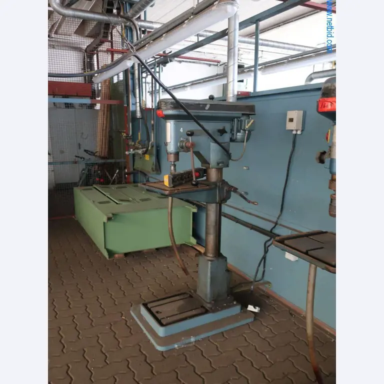 Máquinas e sistemas da Pella Sietas GmbH-1