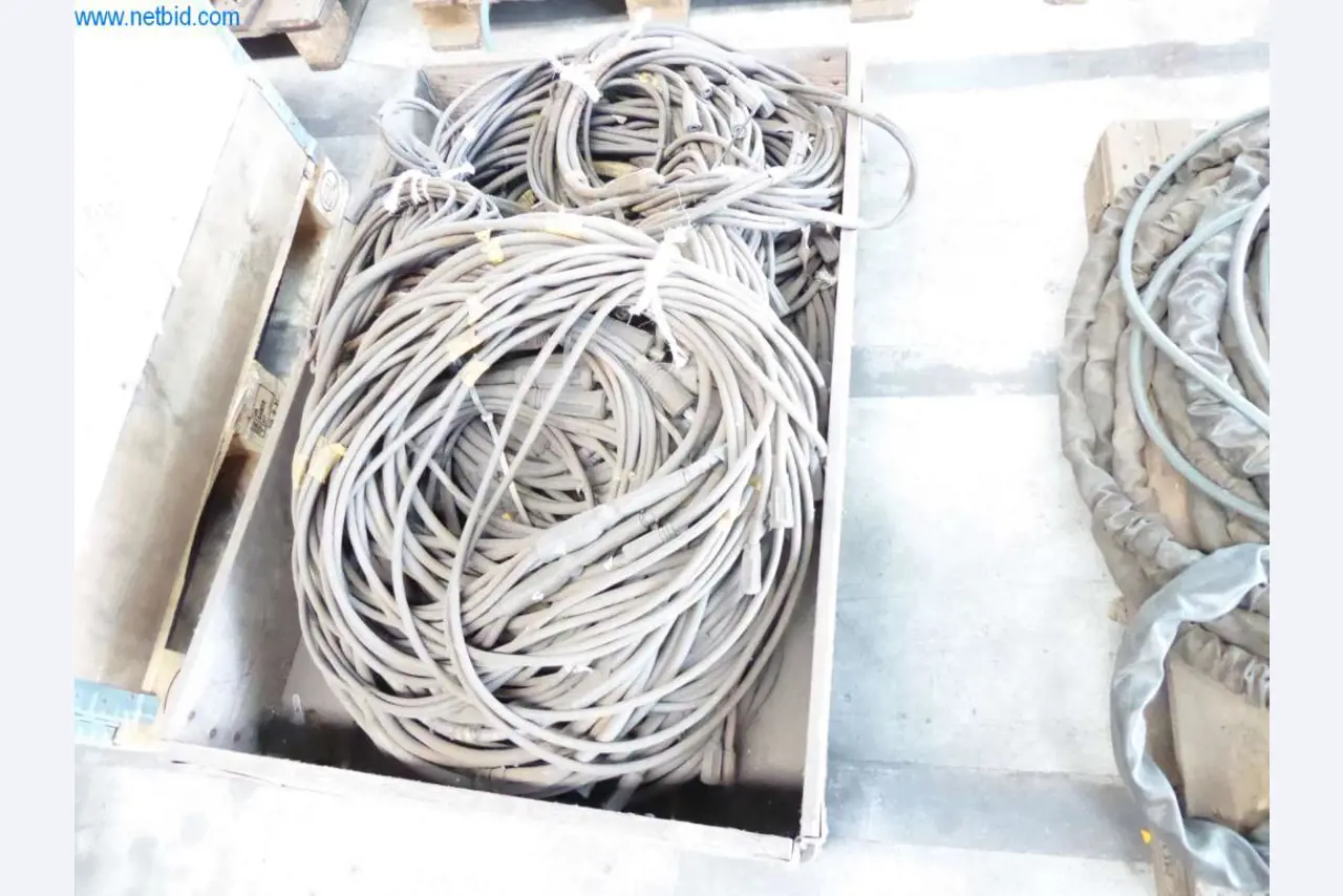 Máquinas y sistemas de Pella Sietas GmbH-1