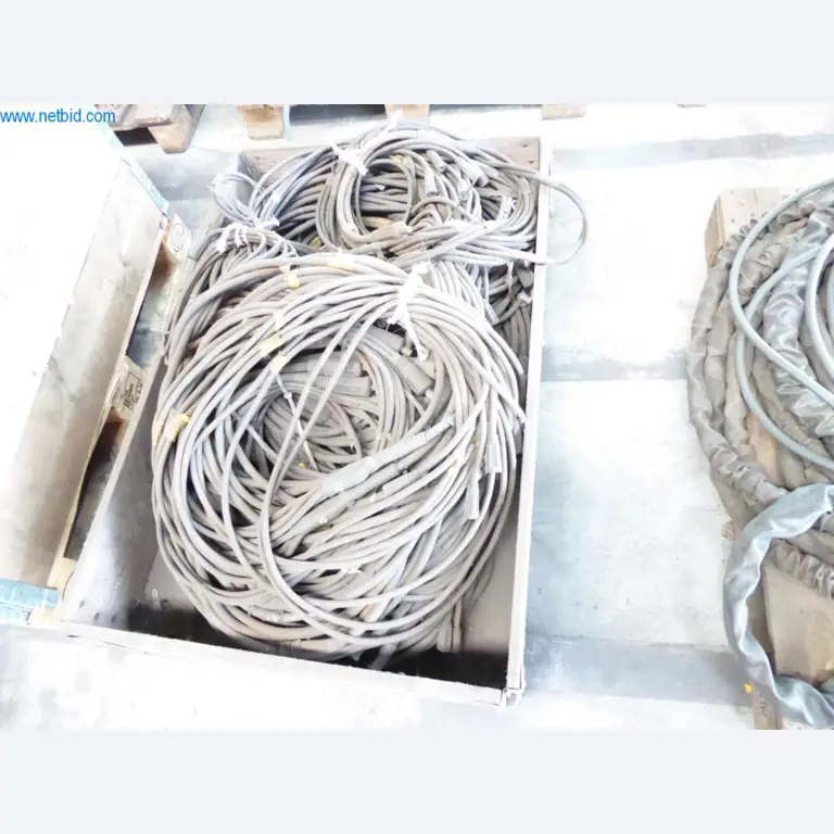 Máquinas y sistemas de Pella Sietas GmbH-1