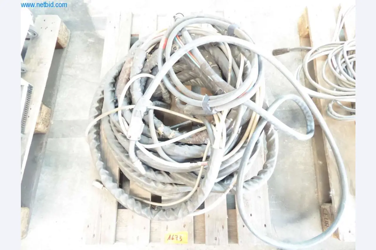 Máquinas y sistemas de Pella Sietas GmbH-1