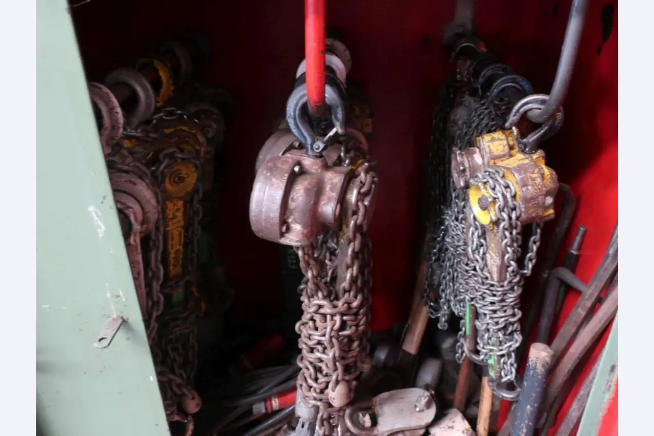 Máquinas e sistemas da Pella Sietas GmbH-4