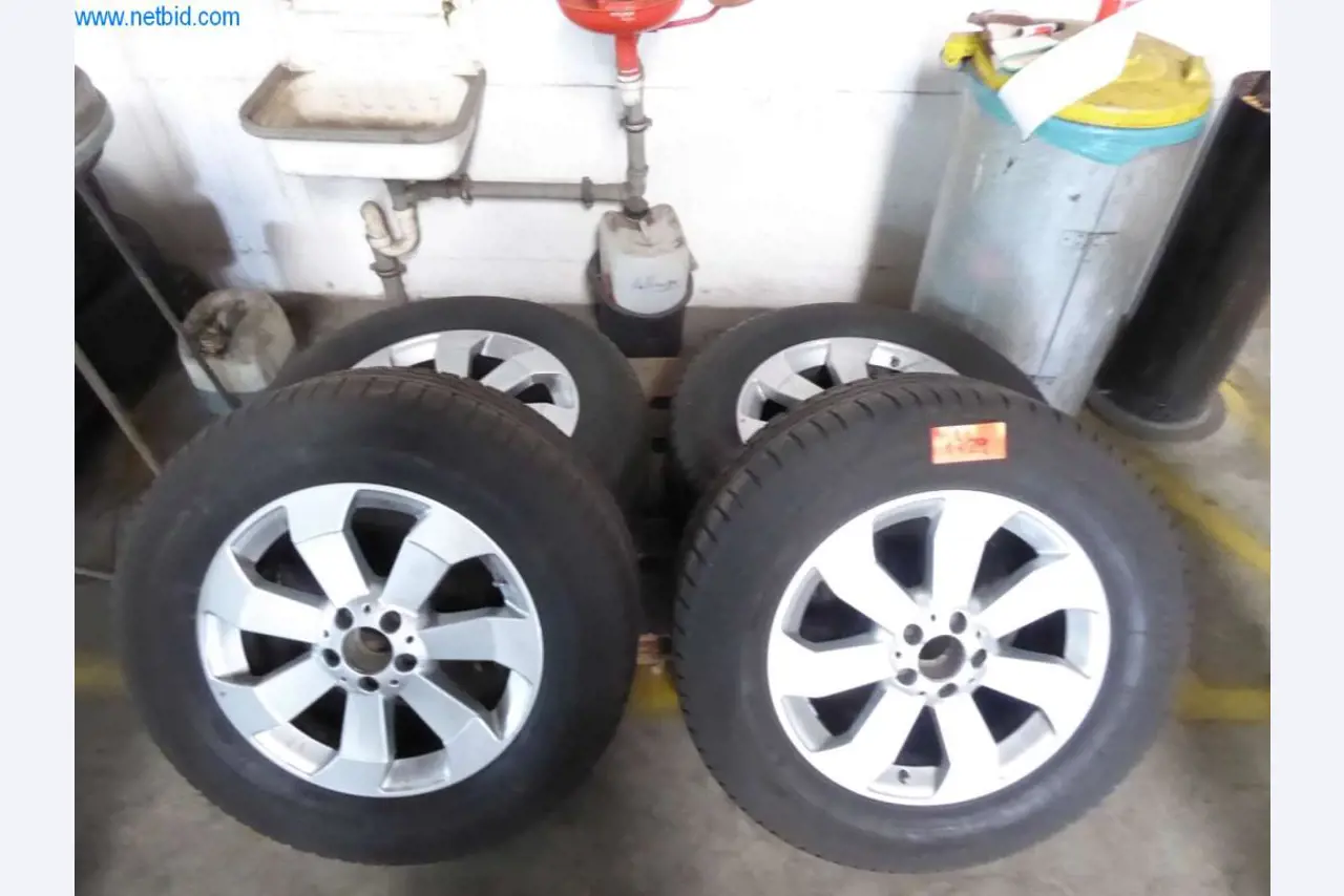 Stroji in sistemi podjetja Pella Sietas GmbH-1