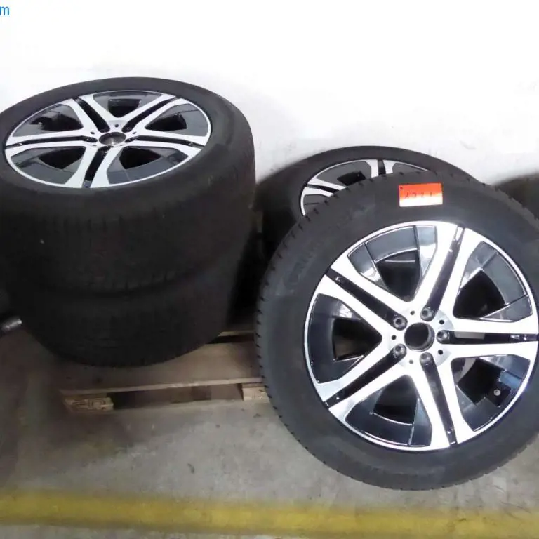 1 Satz Passenger car tires