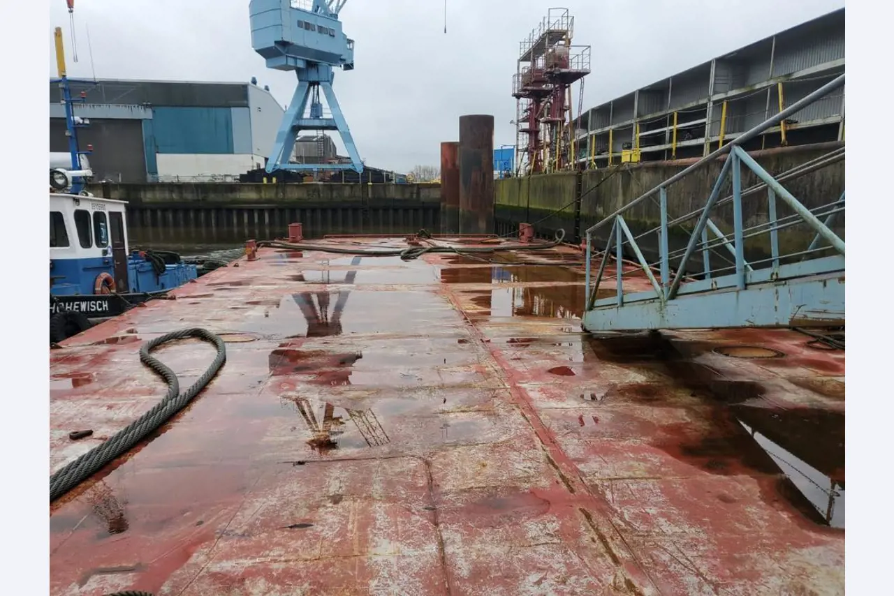 Máquinas e sistemas da Pella Sietas GmbH-4