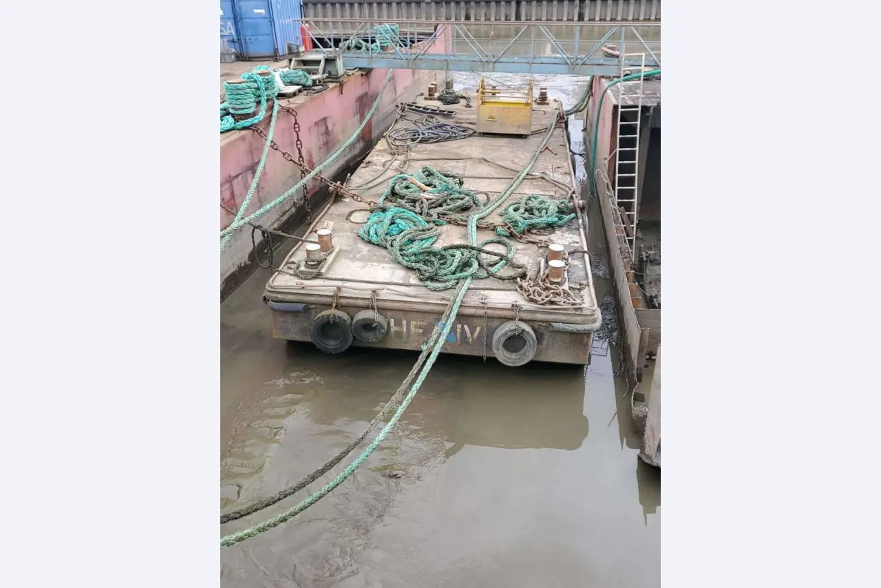 Máquinas e sistemas da Pella Sietas GmbH-1