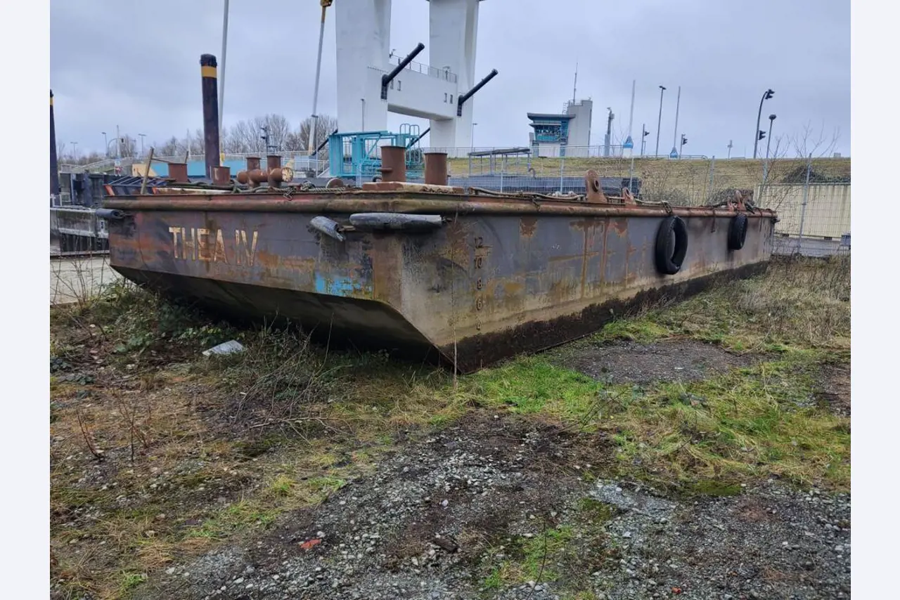 Máquinas e sistemas da Pella Sietas GmbH-4