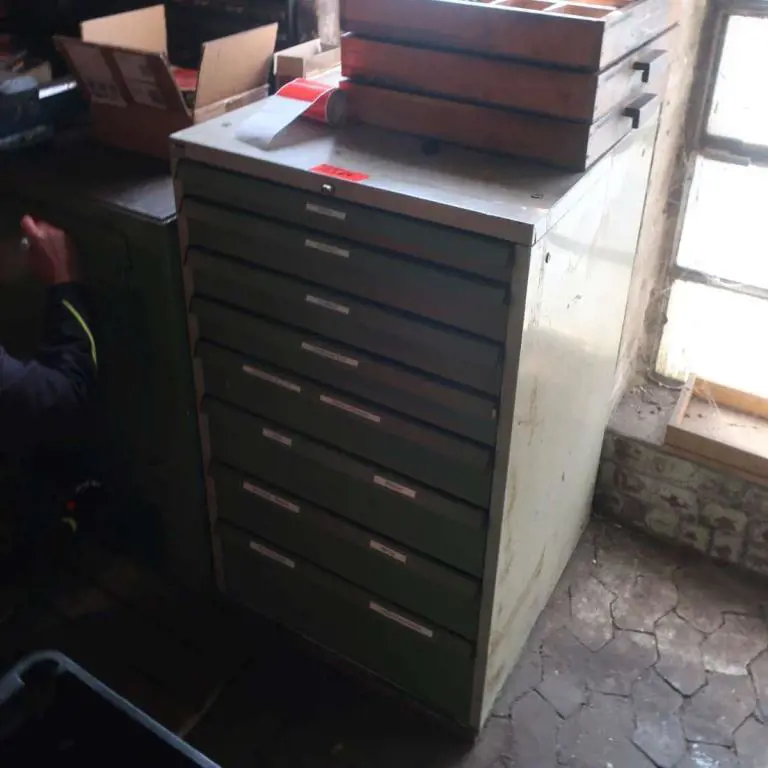 Telescopic drawer cabinet - later release