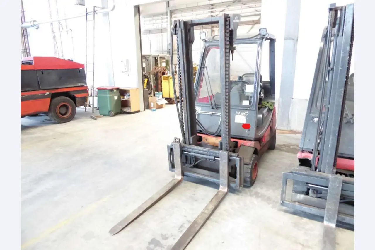 Máquinas e sistemas da Pella Sietas GmbH-1