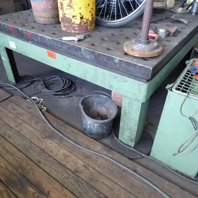 Welding table