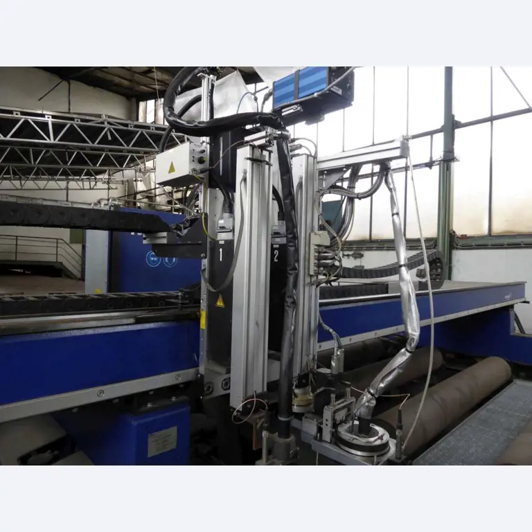 Stroji in sistemi podjetja Pella Sietas GmbH-1