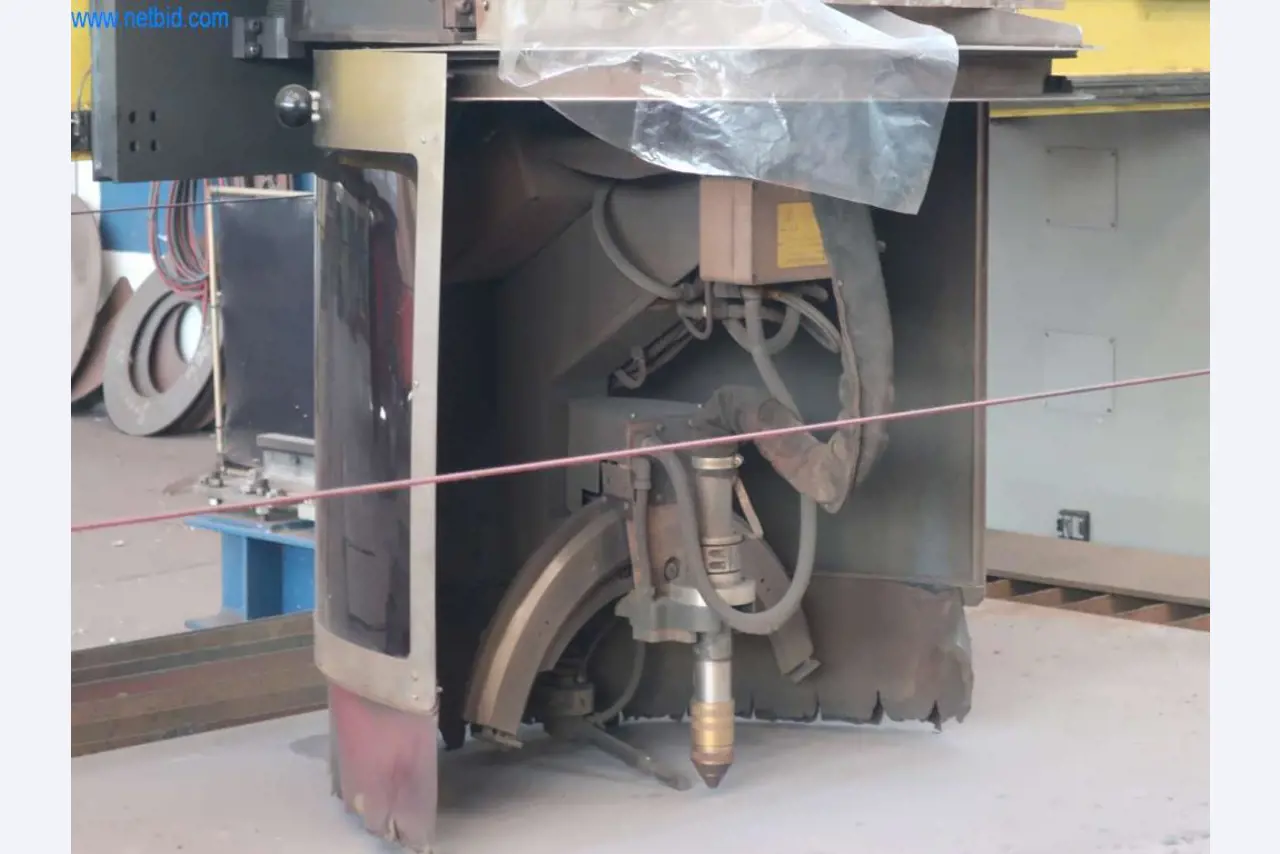 Stroji in sistemi podjetja Pella Sietas GmbH-3