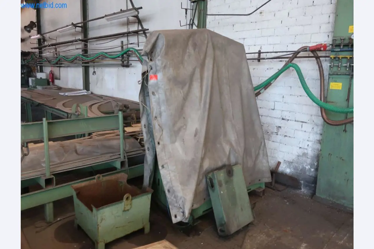 Máquinas e sistemas da Pella Sietas GmbH-1