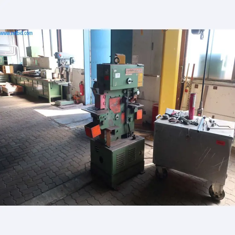 Máquinas e sistemas da Pella Sietas GmbH-1