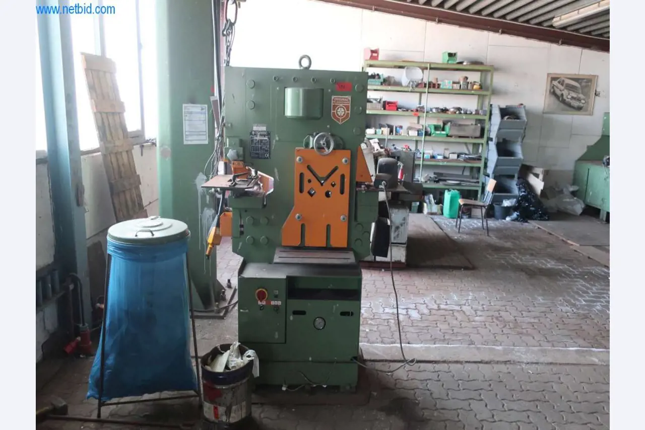 Máquinas e sistemas da Pella Sietas GmbH-1