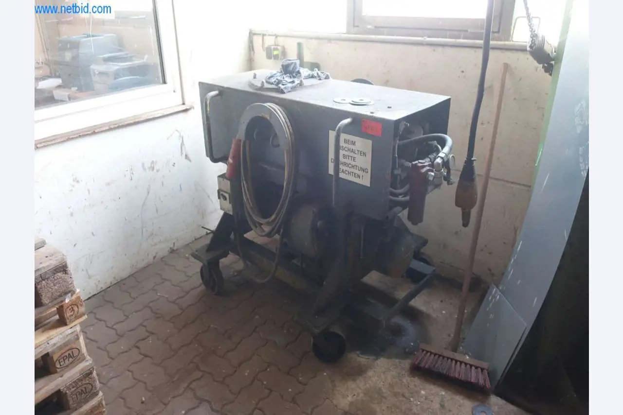 Máquinas y sistemas de Pella Sietas GmbH-1