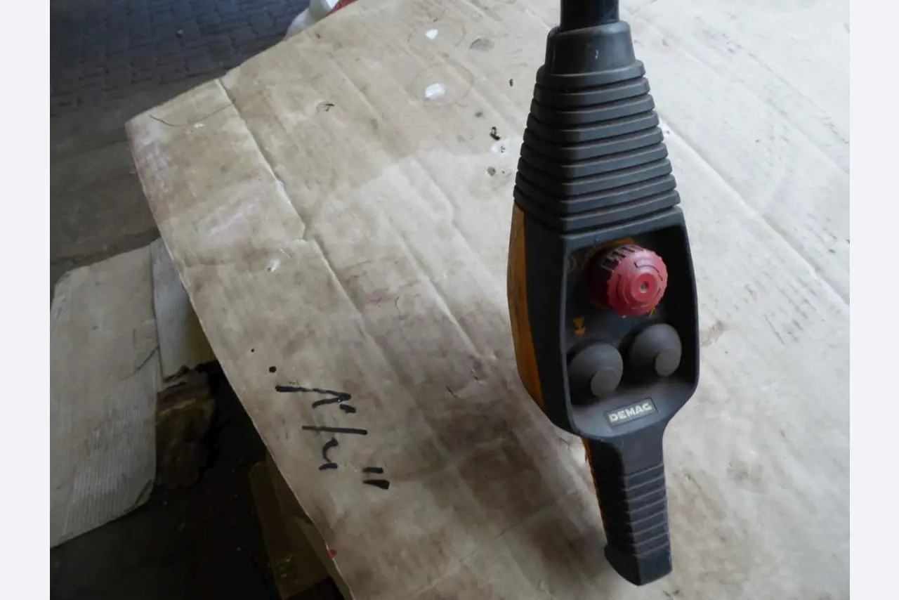 Máquinas y sistemas de Pella Sietas GmbH-3