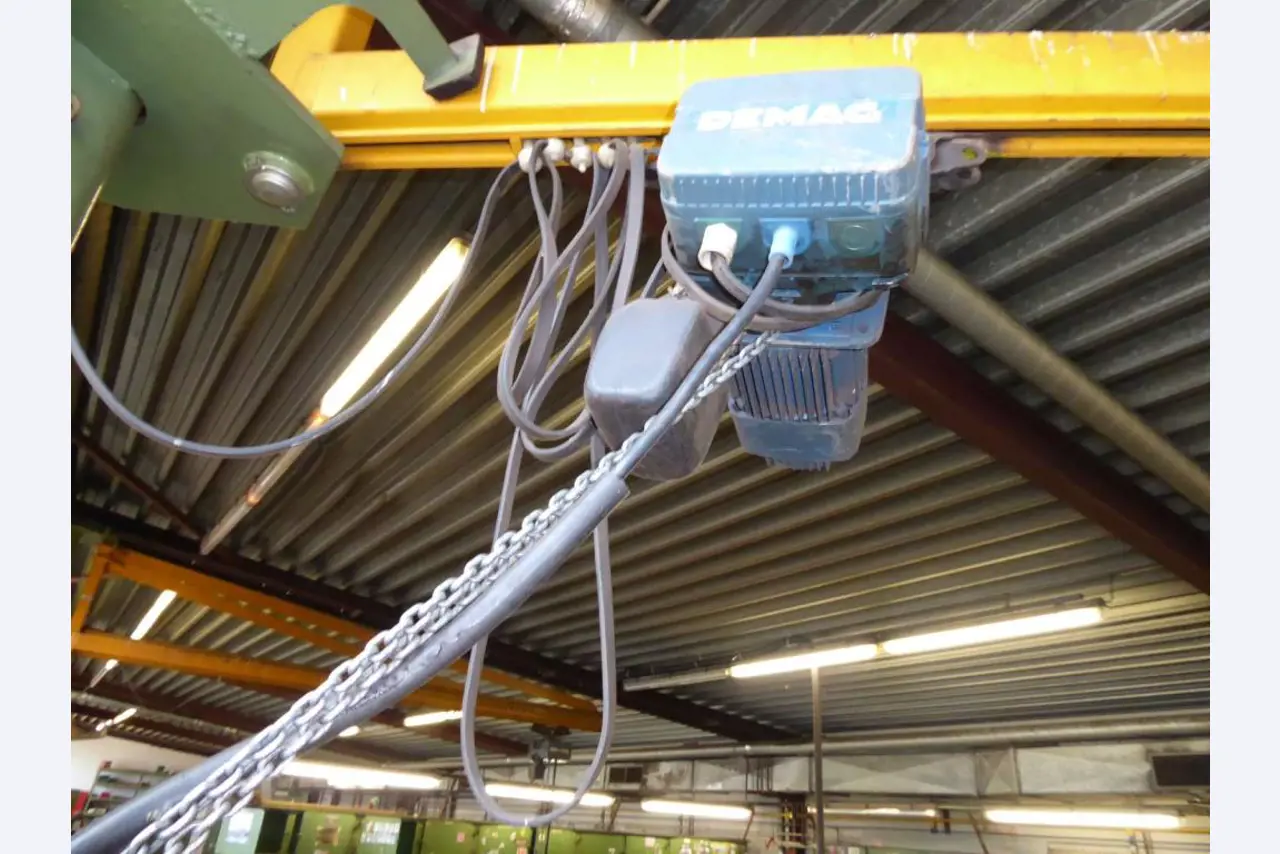 Máquinas y sistemas de Pella Sietas GmbH-3