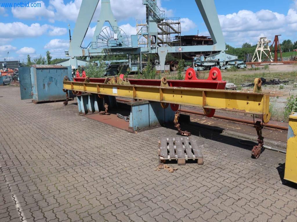 Stroji in sistemi podjetja Pella Sietas GmbH-1