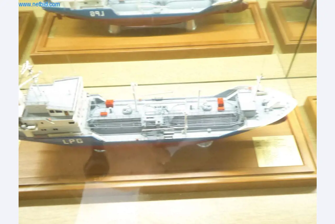 Máquinas y sistemas de Pella Sietas GmbH-2