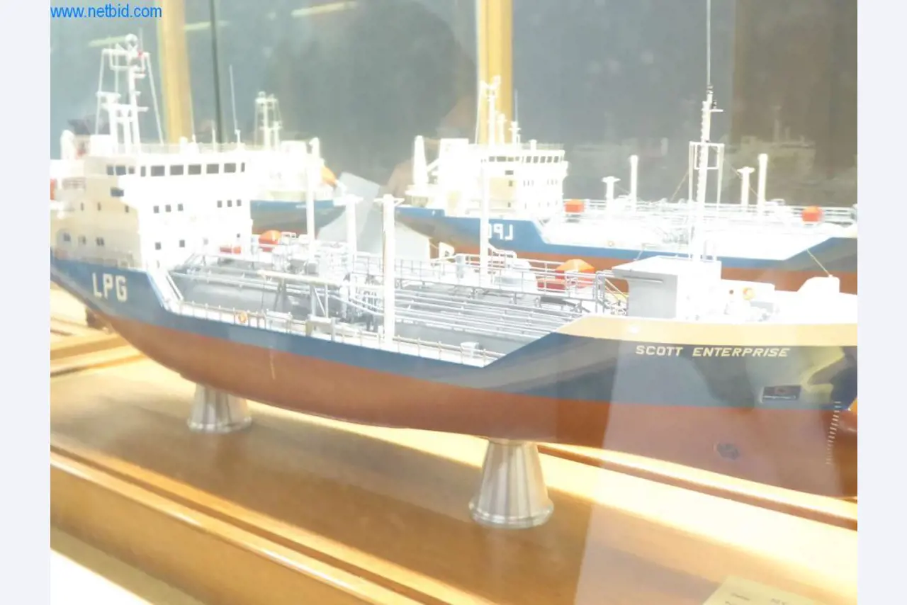 Máquinas y sistemas de Pella Sietas GmbH-3