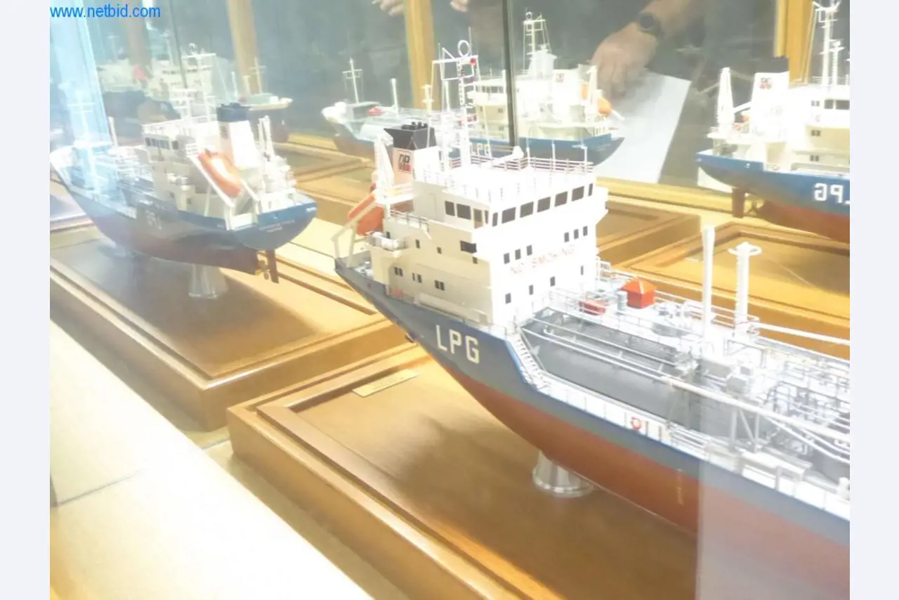 Máquinas y sistemas de Pella Sietas GmbH-6