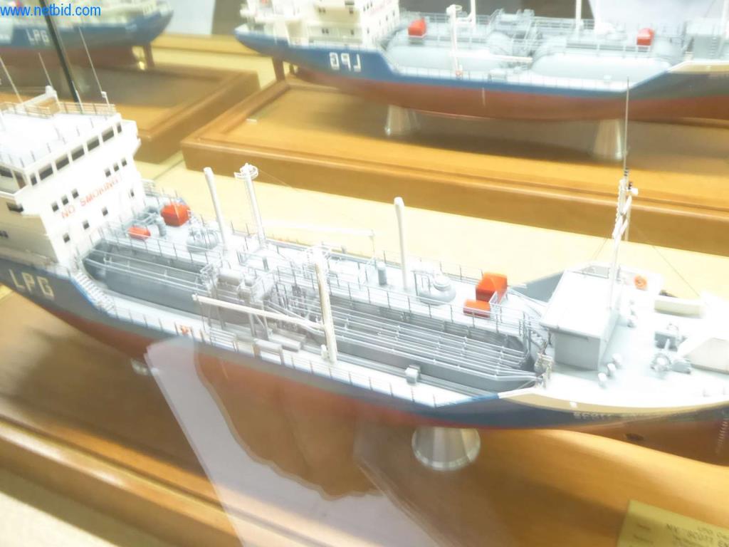 Máquinas e sistemas da Pella Sietas GmbH-7