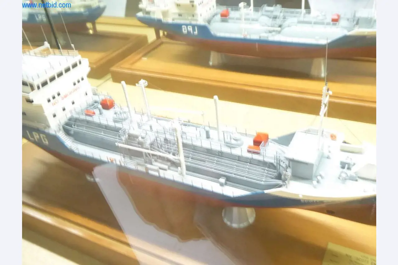 Máquinas y sistemas de Pella Sietas GmbH-7