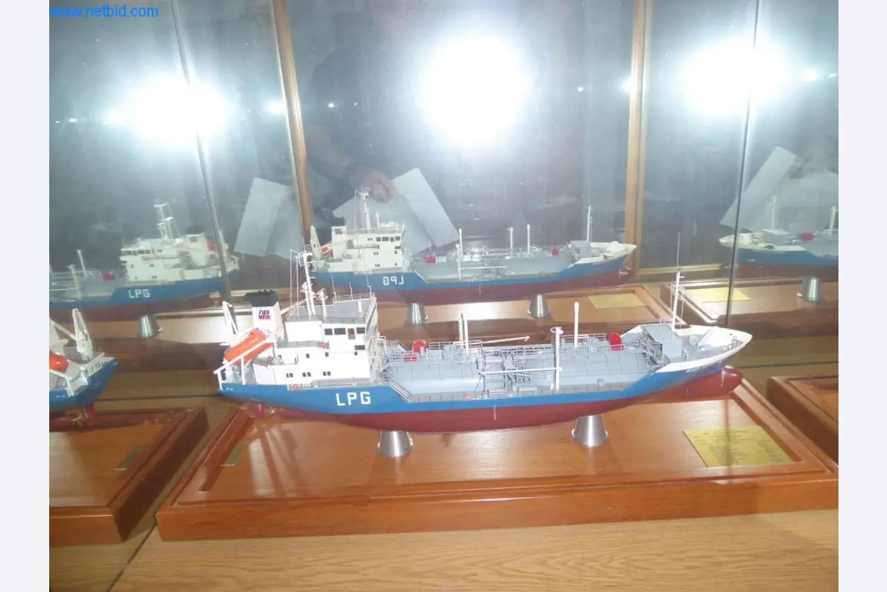 Máquinas y sistemas de Pella Sietas GmbH-9