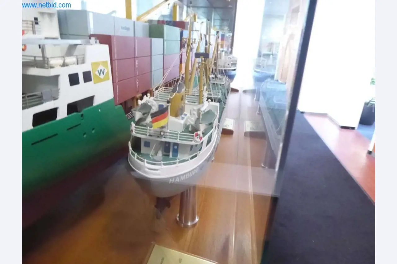 Máquinas y sistemas de Pella Sietas GmbH-2