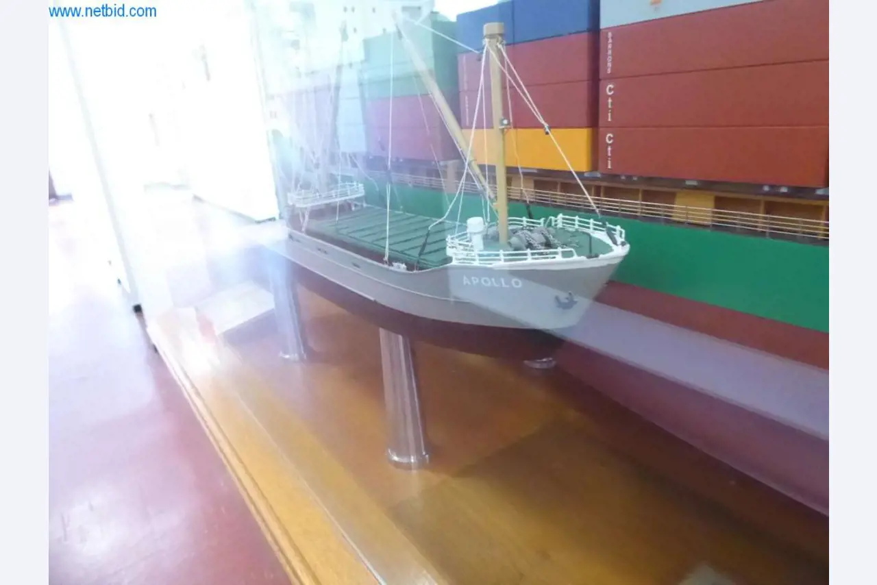 Máquinas y sistemas de Pella Sietas GmbH-3