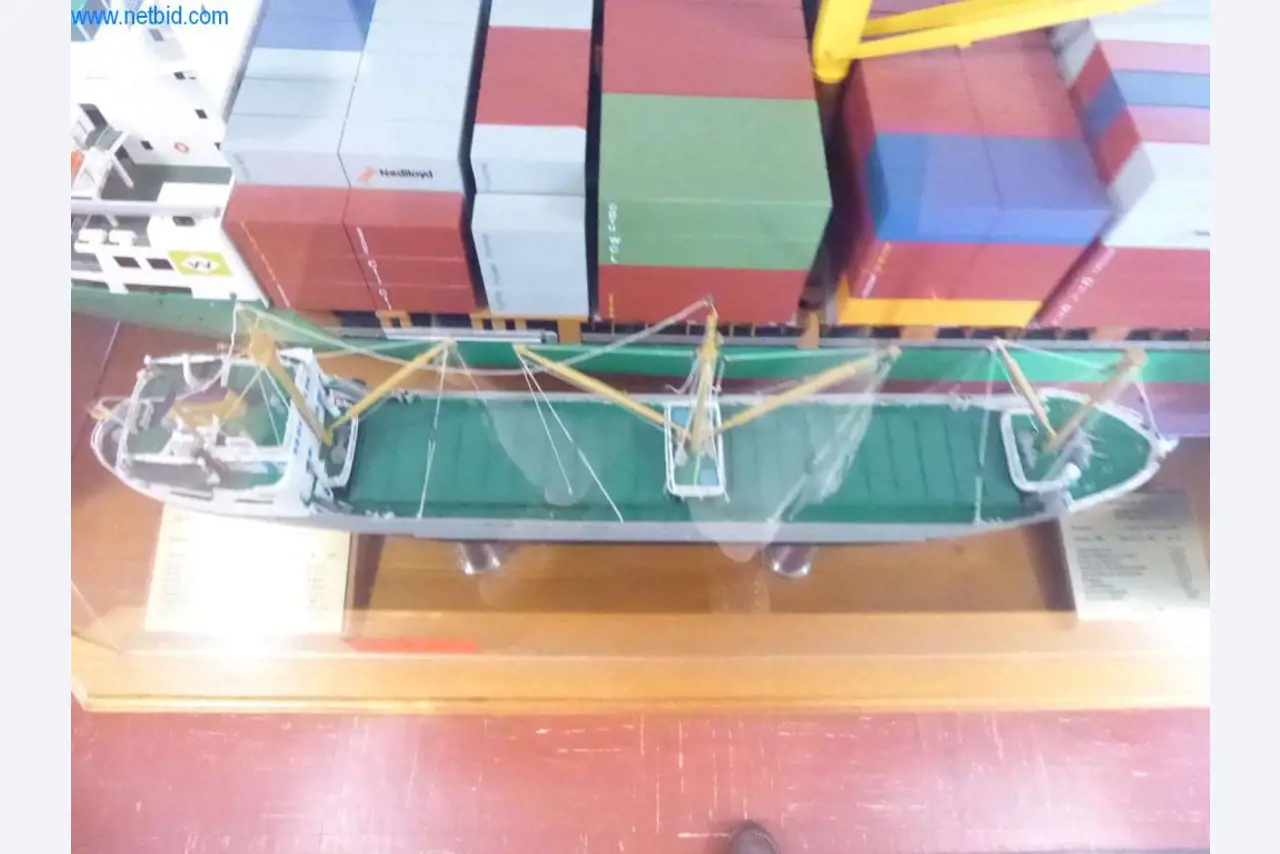 Máquinas y sistemas de Pella Sietas GmbH-4