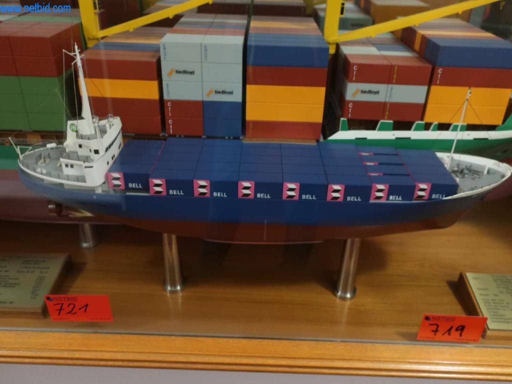 Máquinas e sistemas da Pella Sietas GmbH-1