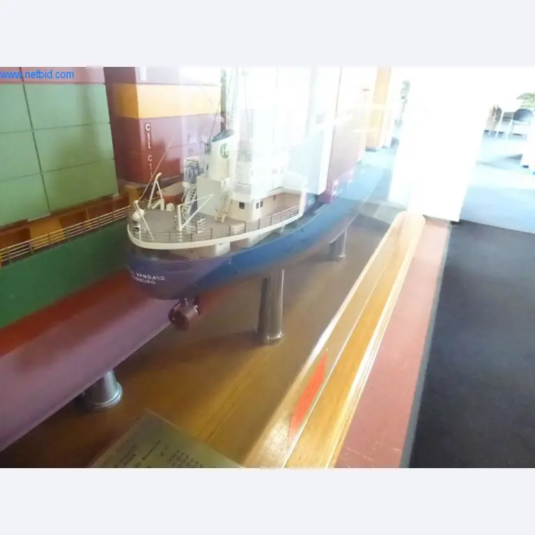 Máquinas y sistemas de Pella Sietas GmbH-3