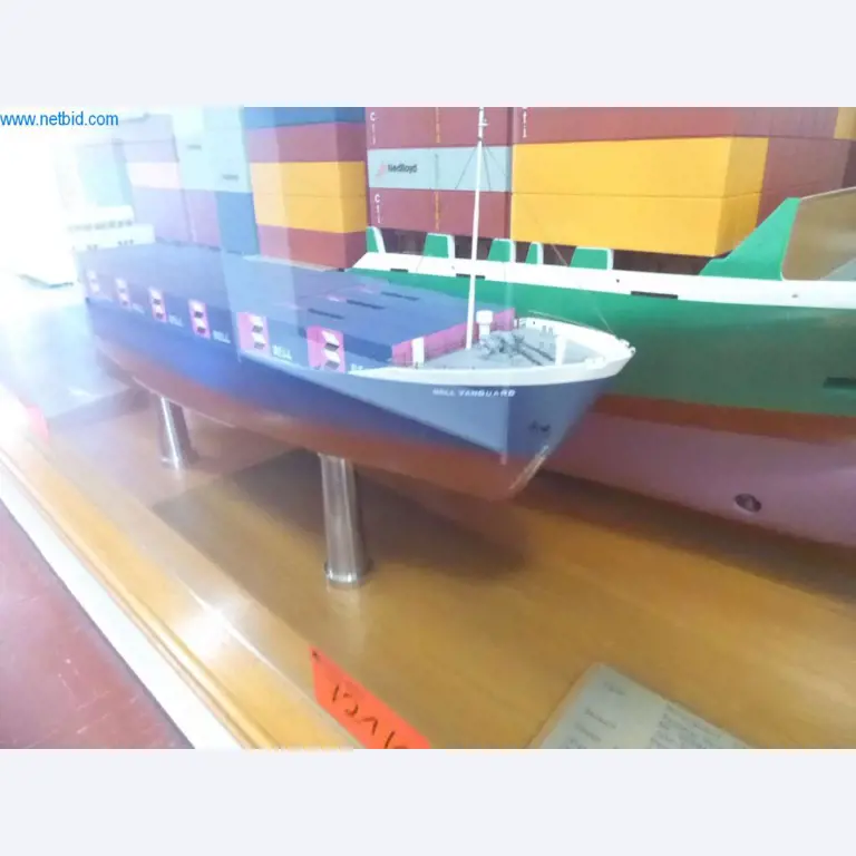 Máquinas y sistemas de Pella Sietas GmbH-4