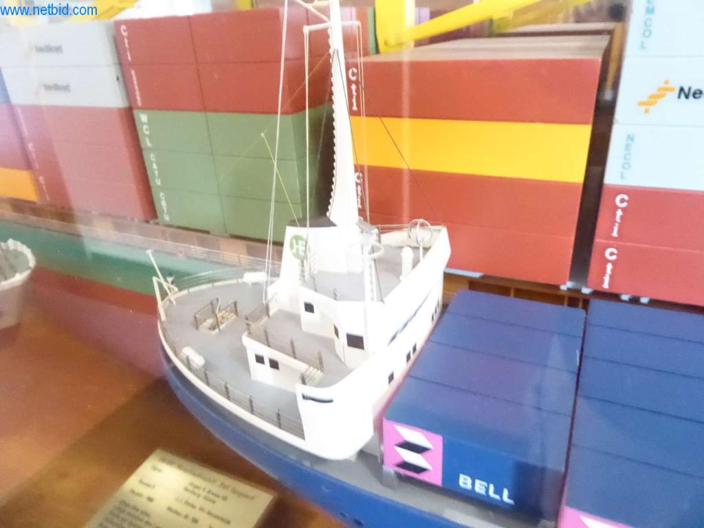 Máquinas e sistemas da Pella Sietas GmbH-5