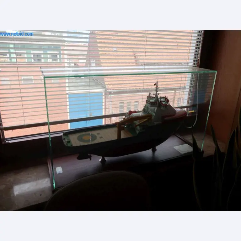 Máquinas y sistemas de Pella Sietas GmbH-1