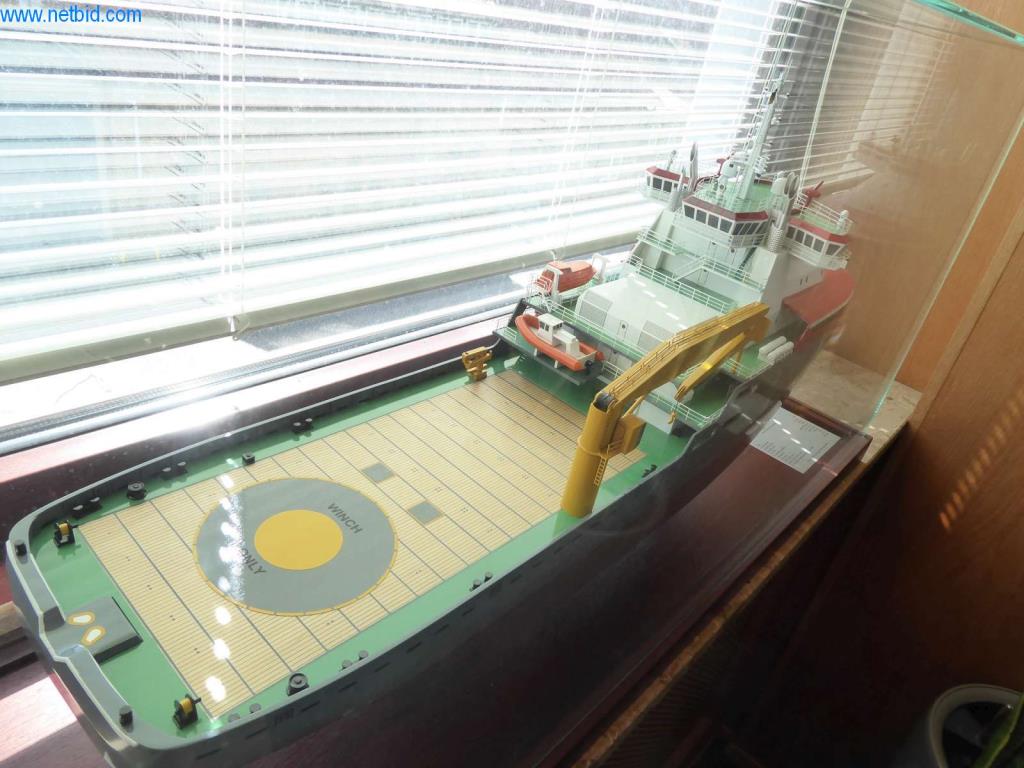 Máquinas e sistemas da Pella Sietas GmbH-9