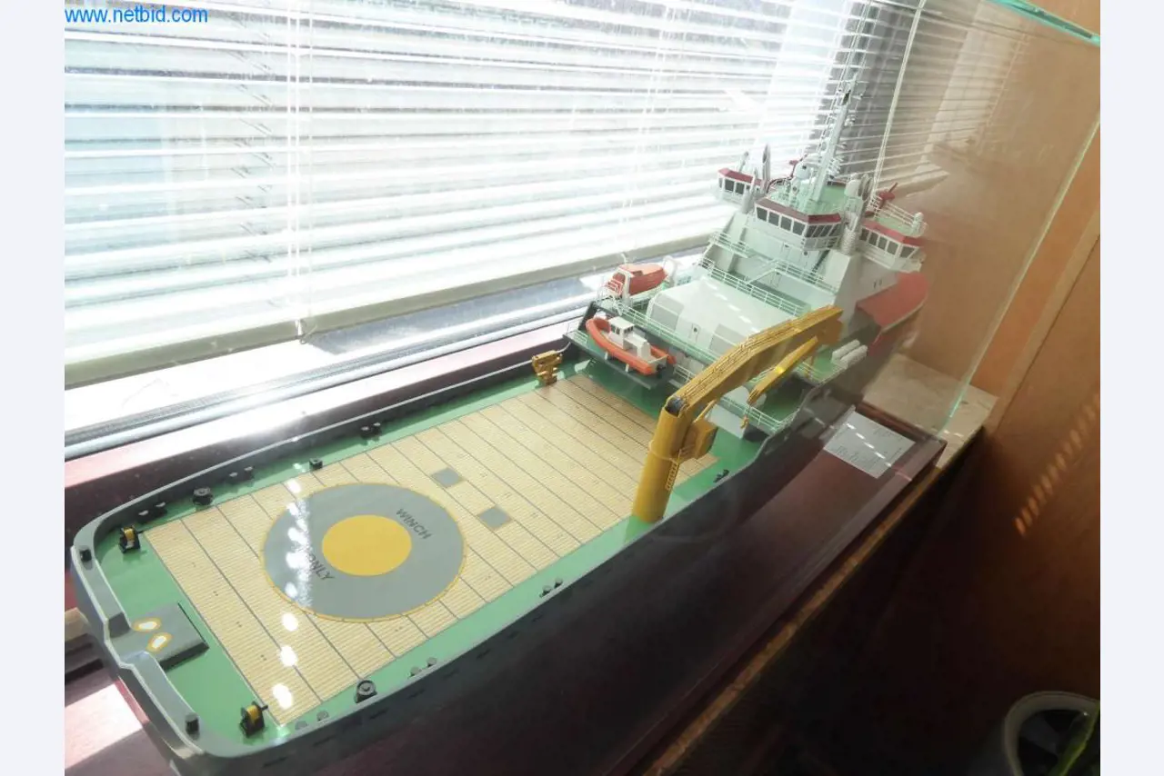 Máquinas y sistemas de Pella Sietas GmbH-9