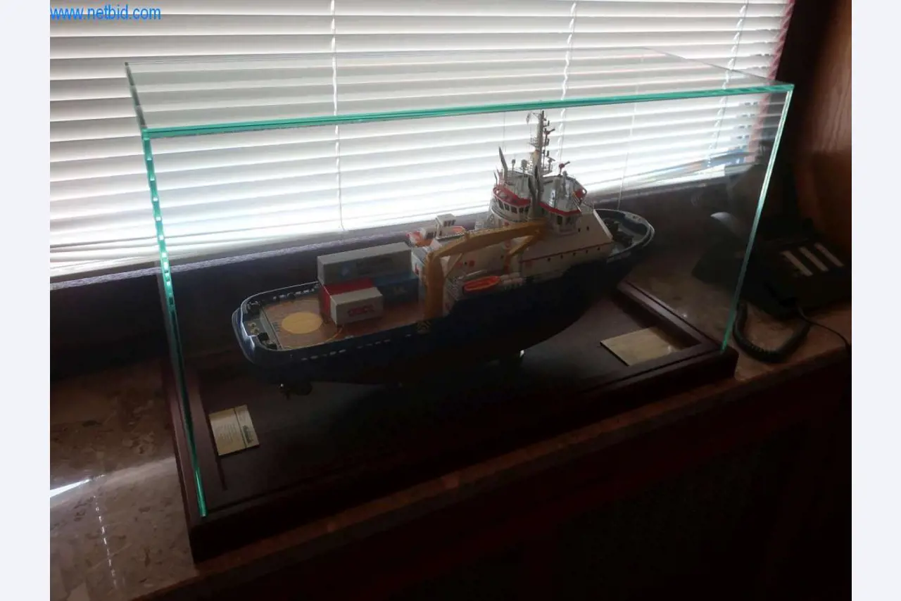 Máquinas y sistemas de Pella Sietas GmbH-1