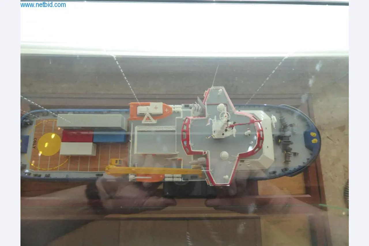 Máquinas y sistemas de Pella Sietas GmbH-8