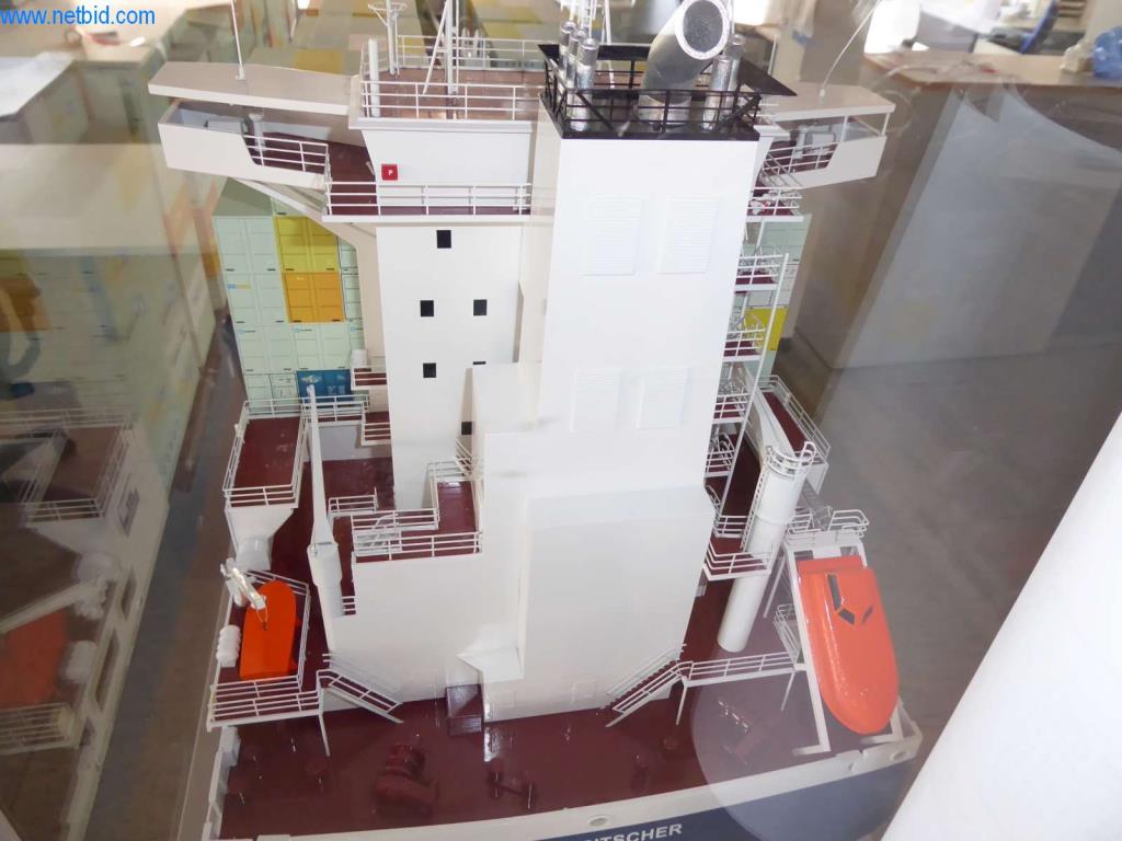 Máquinas e sistemas da Pella Sietas GmbH-11