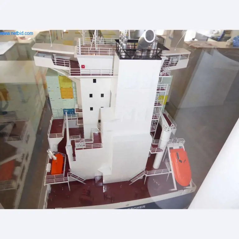 Máquinas y sistemas de Pella Sietas GmbH-11