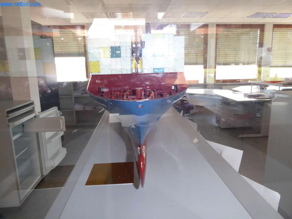 Máquinas e sistemas da Pella Sietas GmbH-12