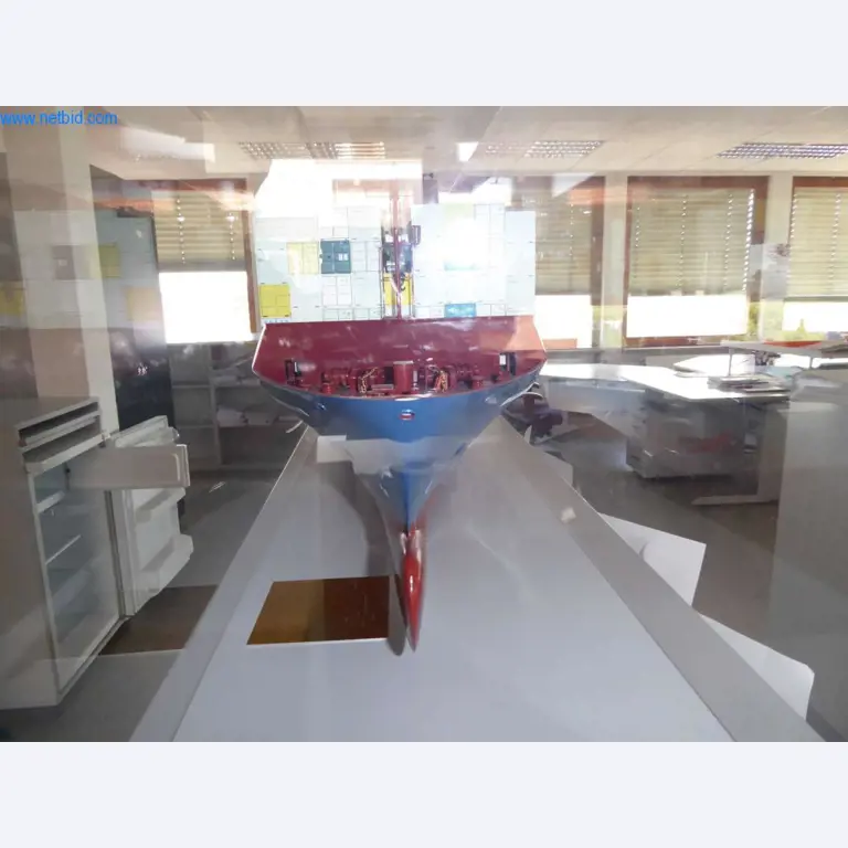 Máquinas y sistemas de Pella Sietas GmbH-12