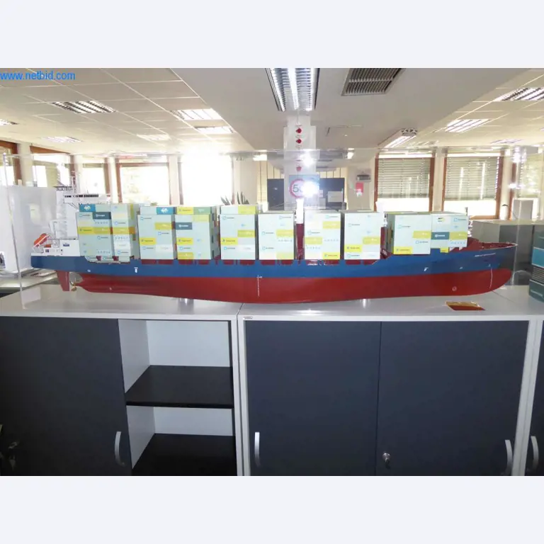 Máquinas y sistemas de Pella Sietas GmbH-1