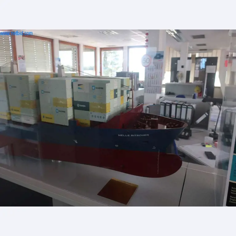 Máquinas y sistemas de Pella Sietas GmbH-3